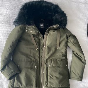 Womens Parka with fur hood